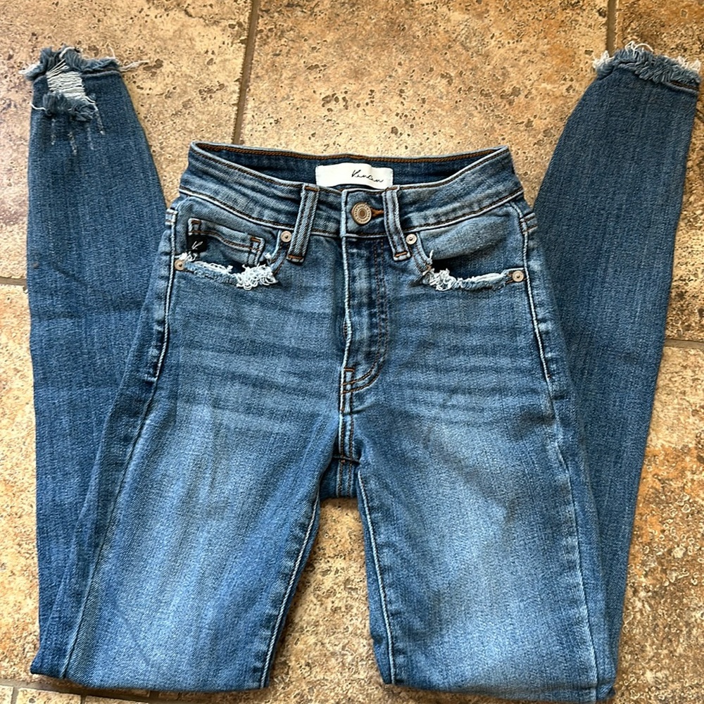 KanCan supposed to be frayed, skinny size 23